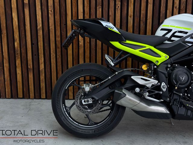 triumph - street-triple-765-moto2