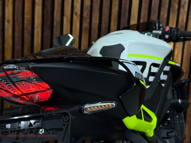 triumph - street-triple-765-moto2
