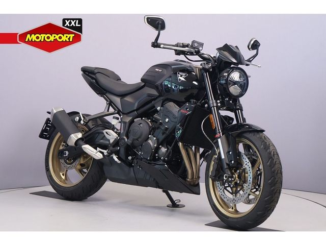triumph - trident-800