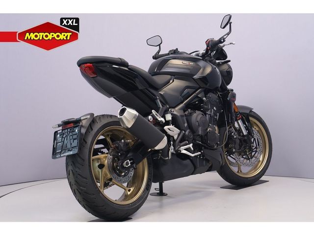triumph - trident-800