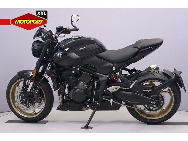triumph - trident-800