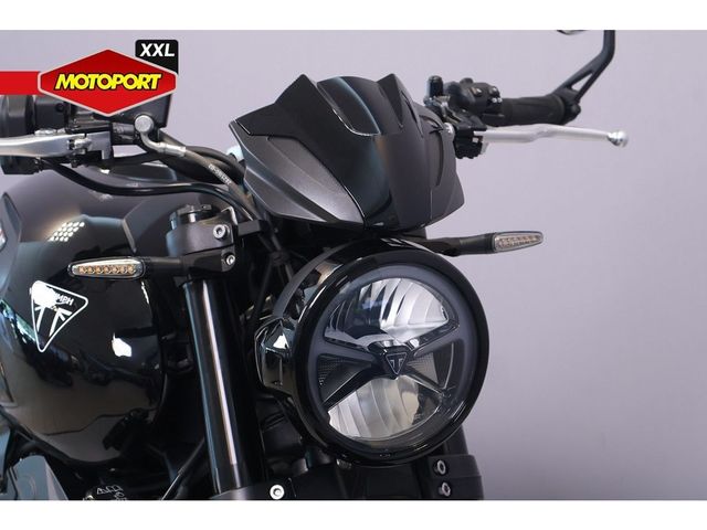 triumph - trident-800