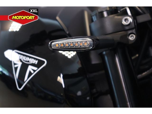 triumph - trident-800