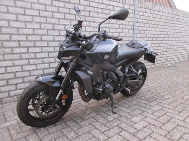 yamaha - mt-09-y-amt