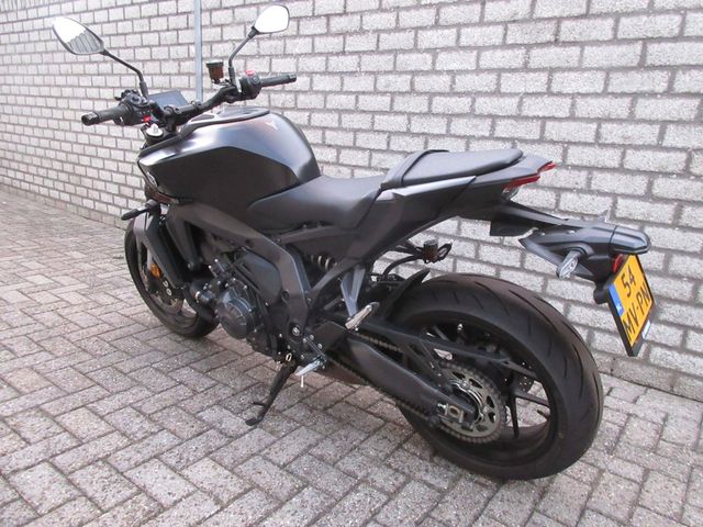 yamaha - mt-09-y-amt