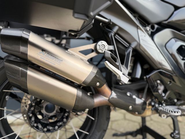 bmw - r-1300-gs-adventure-trophy