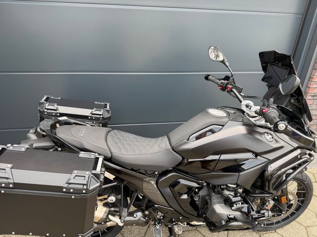 bmw - r-1300-gs-adventure-trophy