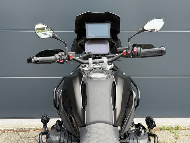 bmw - r-1300-gs-adventure-trophy
