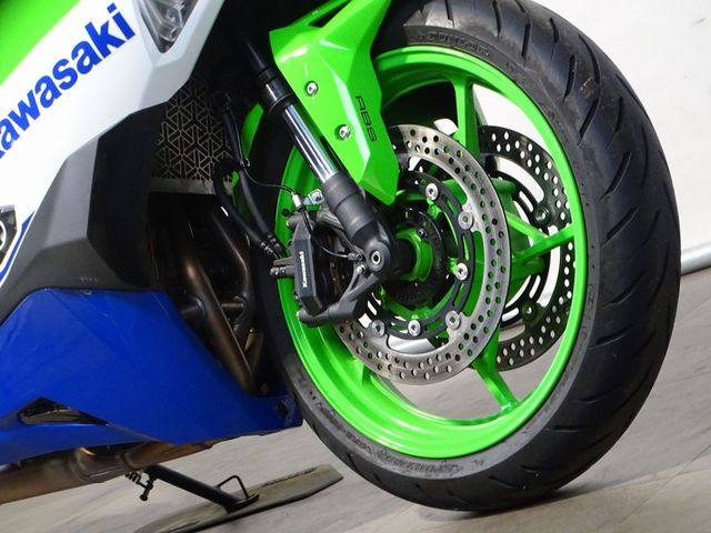 kawasaki - ninja-zx-4rr
