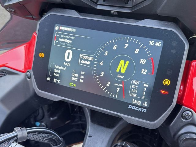 ducati - multistrada-v4-s-pikes-peak