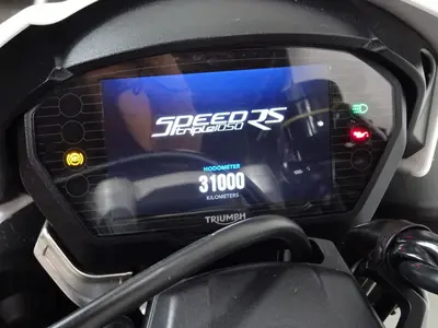 TRIUMPH SPEED TRIPLE RS – foto 3
