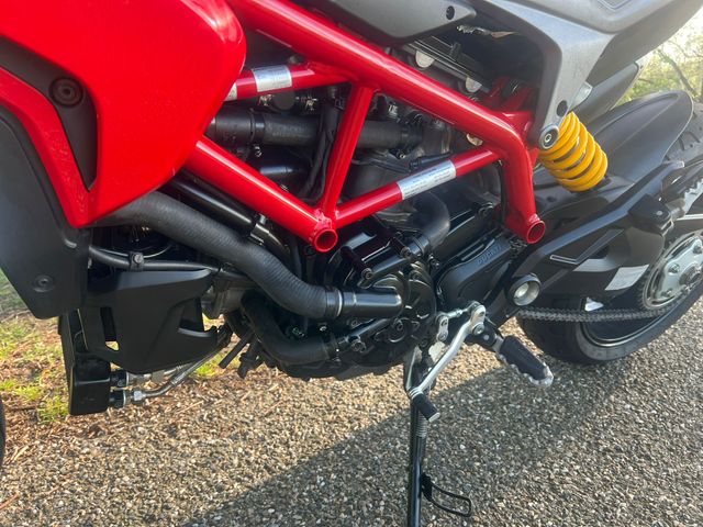 ducati - hypermotard-939