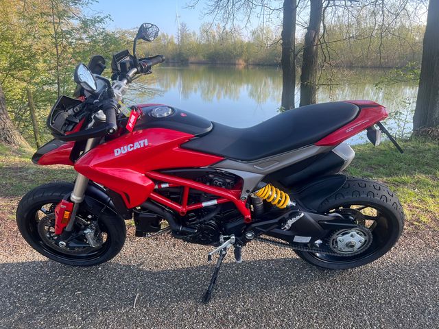 ducati - hypermotard-939