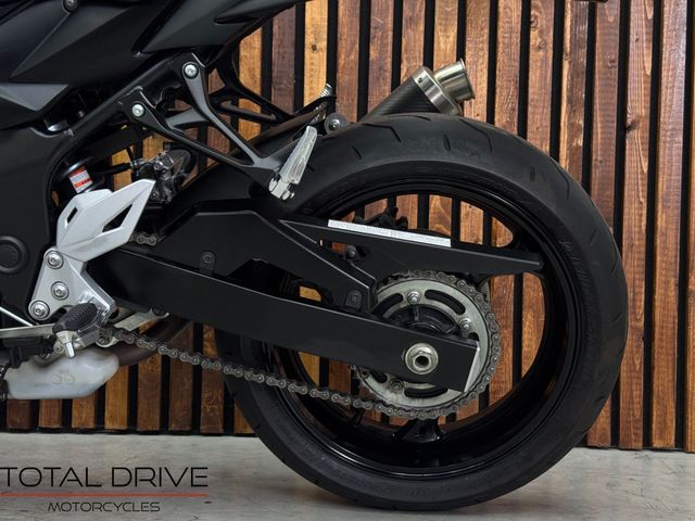 suzuki - gsr-750-a
