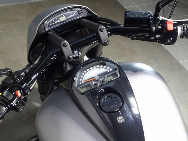 suzuki - intruder-m-1800-r