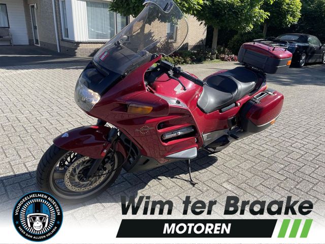 honda - st-1100-pan-european