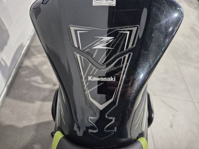 kawasaki - z125