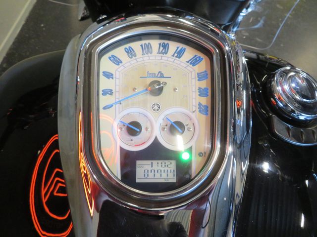 yamaha - xv-1900-midnight-star