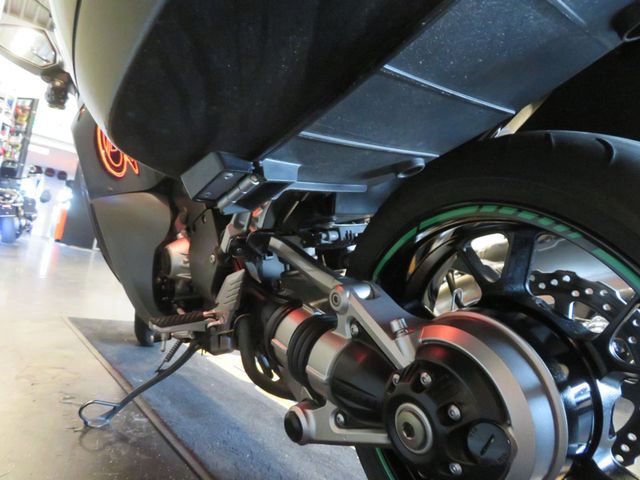 kawasaki - gtr-1400