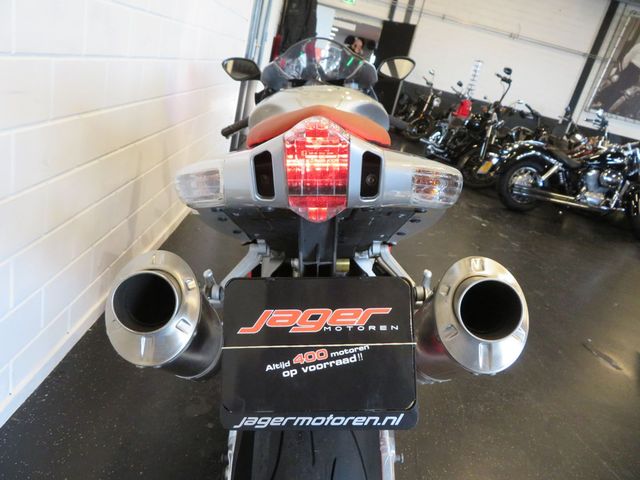 aprilia - rsv-1000-r-factory