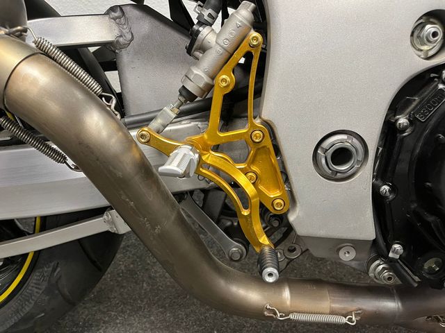 suzuki - gsx-r-1300-hayabusa