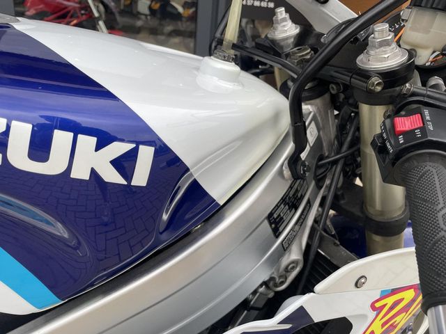 suzuki - rgv-250