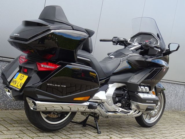honda - gl-1800-goldwing-dct
