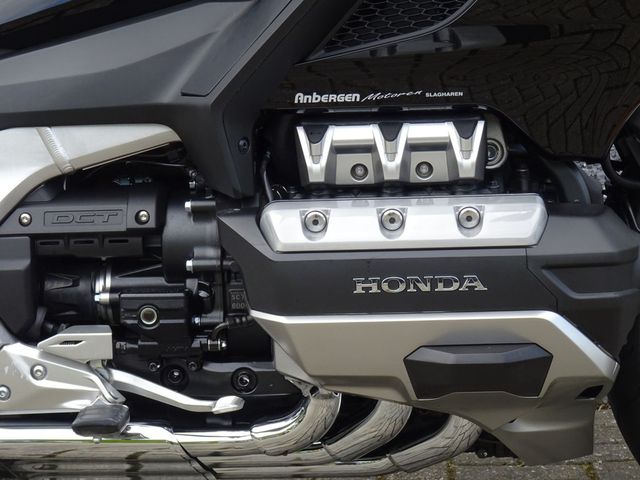 honda - gl-1800-goldwing-dct
