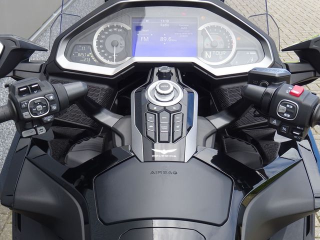 honda - gl-1800-goldwing-dct