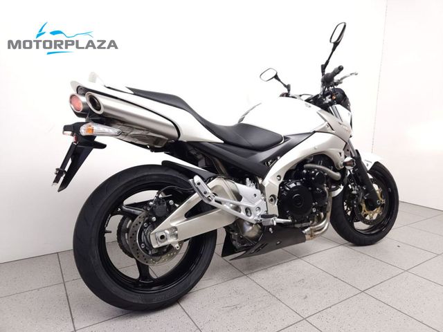 suzuki - gsr-600-a