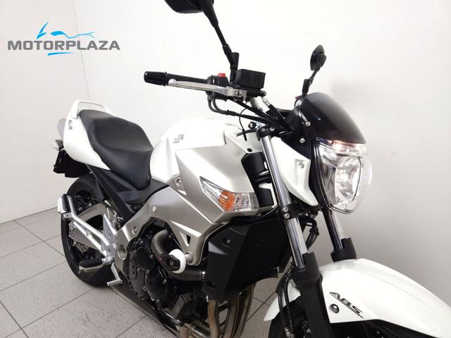 suzuki - gsr-600-a