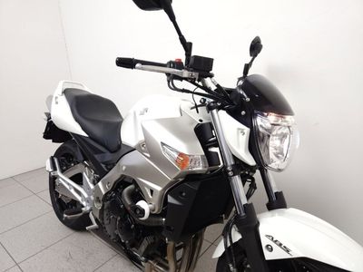 SUZUKI GSR 600 A – foto 4