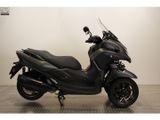 YAMAHA TRICITY 300