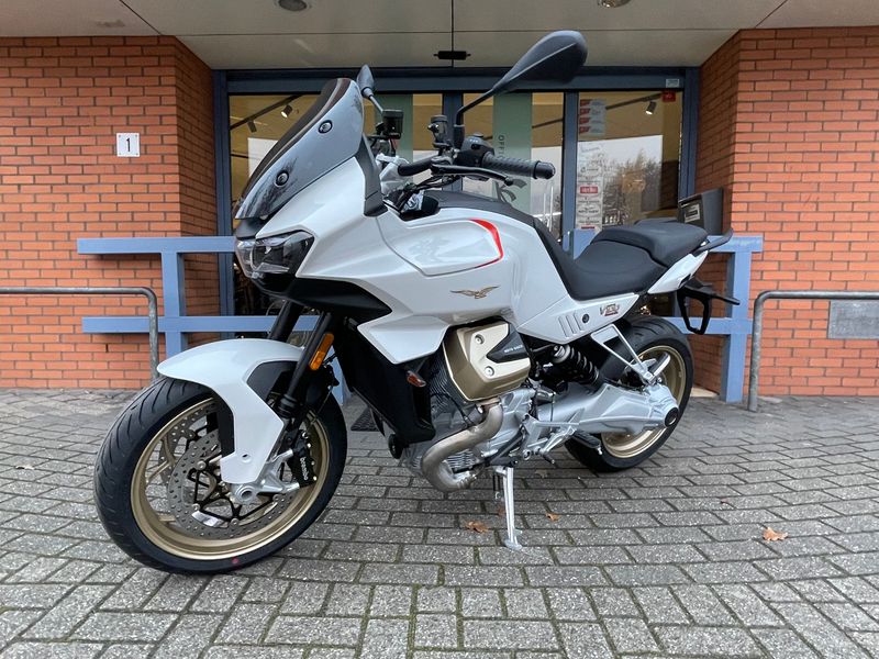 Moto Guzzi V100 Mandello 2026 occasion