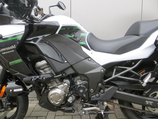 kawasaki - versys-1000-grand-tourer