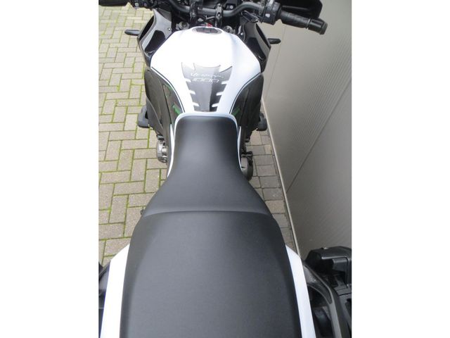 kawasaki - versys-1000-grand-tourer