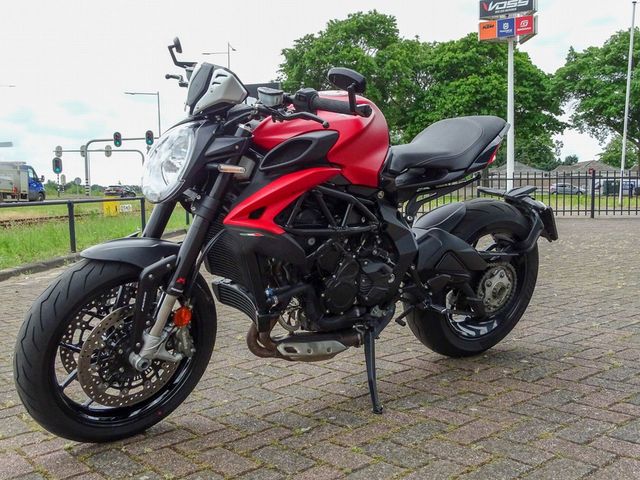 mv-agusta - dragster-800-rosso