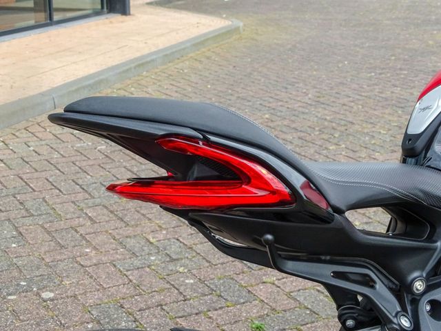 mv-agusta - dragster-800-rosso