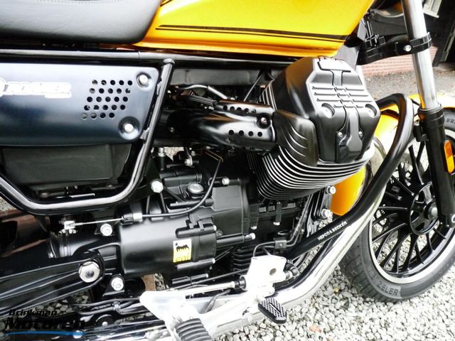 moto-guzzi - v-9-roamer