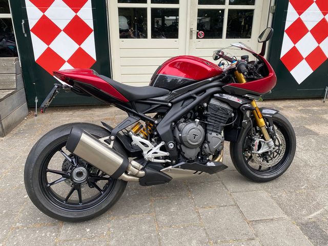 triumph - speed-triple-1200-rr