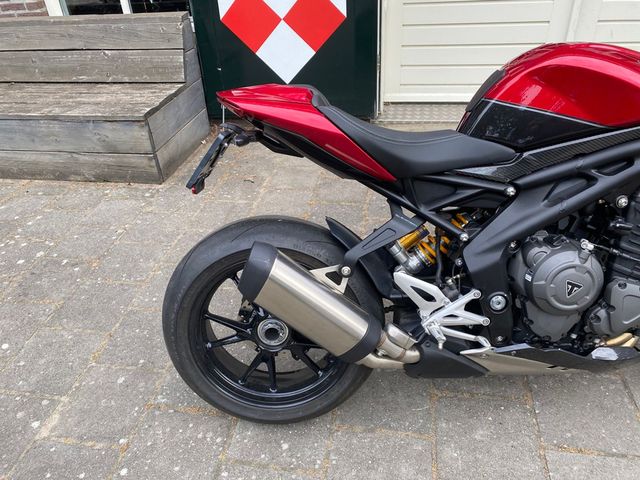 triumph - speed-triple-1200-rr