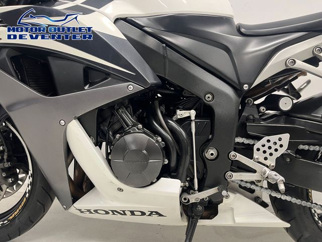 honda - cbr-600-rr