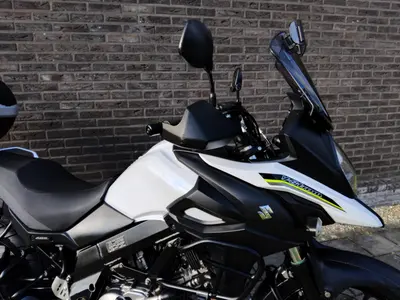 SUZUKI V-STROM DL 650 – foto 3
