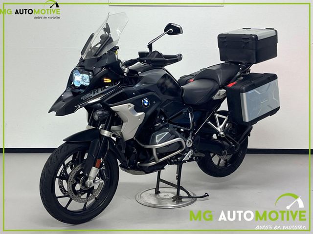 bmw - r-1250-gs-triple-black