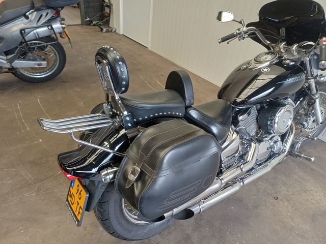 yamaha - xvs-1100-dragstar
