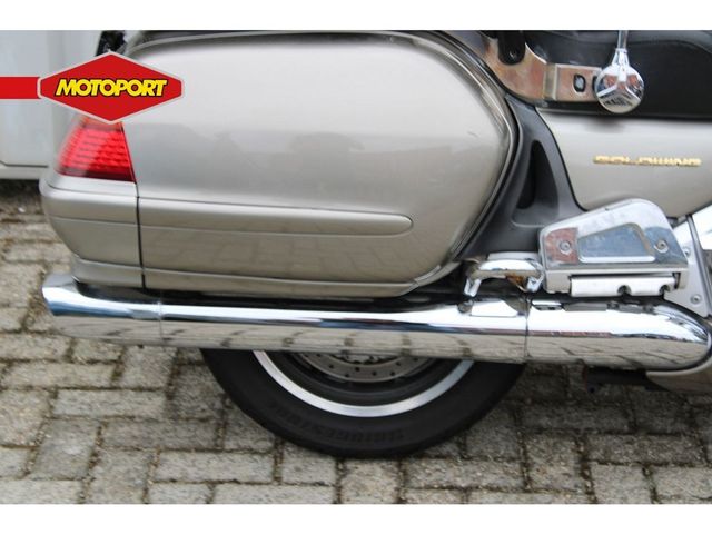 honda - gl-1800-goldwing