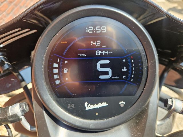 vespa - gtv-300