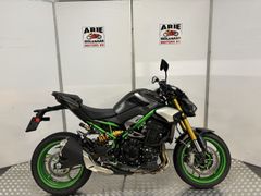 KAWASAKI Z900
