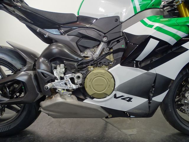 ducati - panigale-v4-tricolore