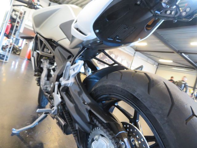 mv-agusta - brutale-675